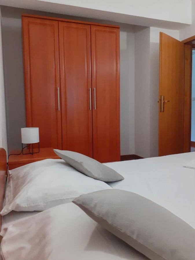 Guest House Keskic Karlobag Εξωτερικό φωτογραφία
