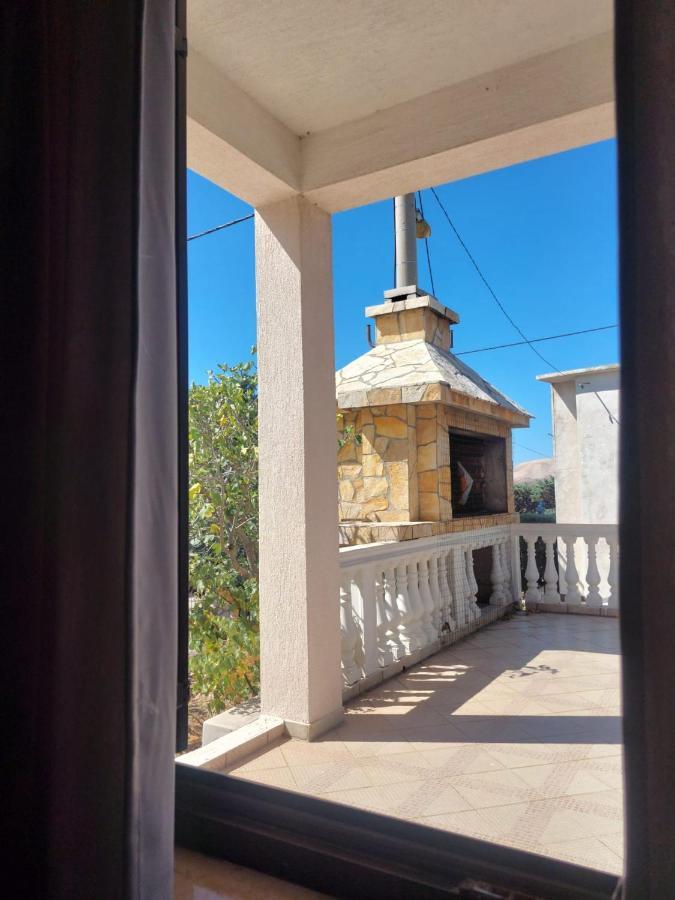 Guest House Keskic Karlobag Εξωτερικό φωτογραφία