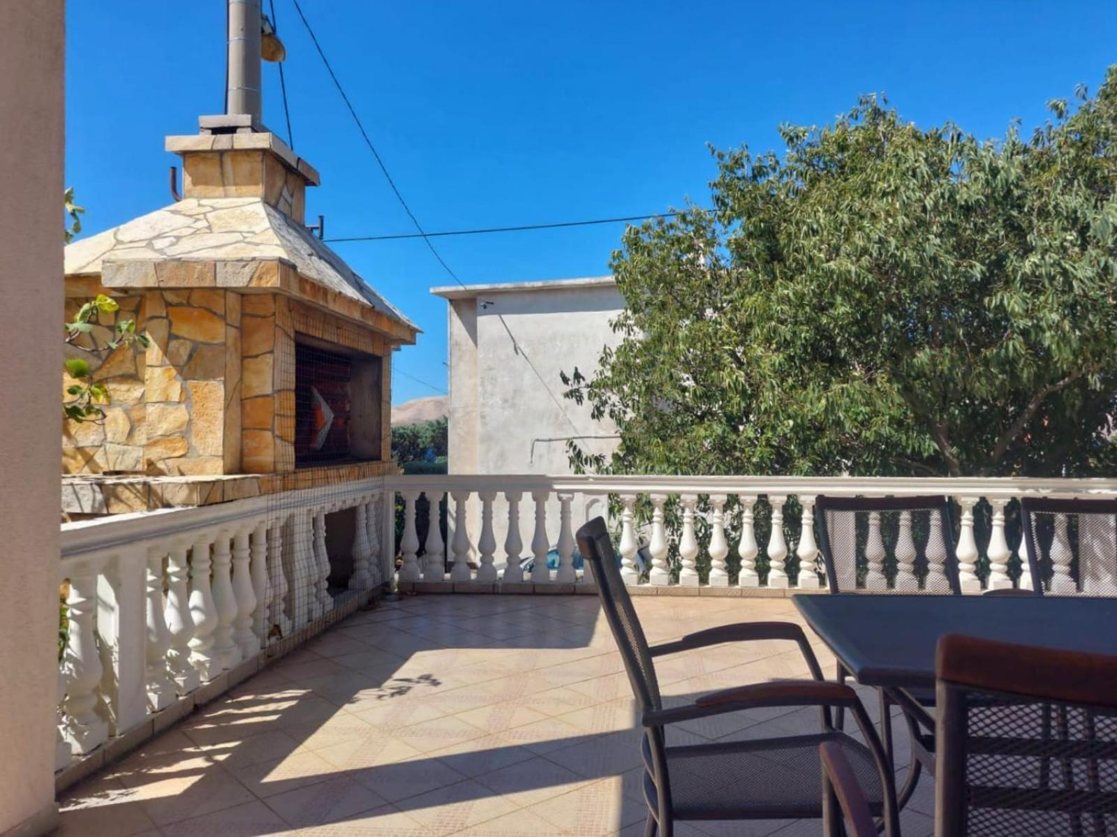 Guest House Keskic Karlobag Εξωτερικό φωτογραφία