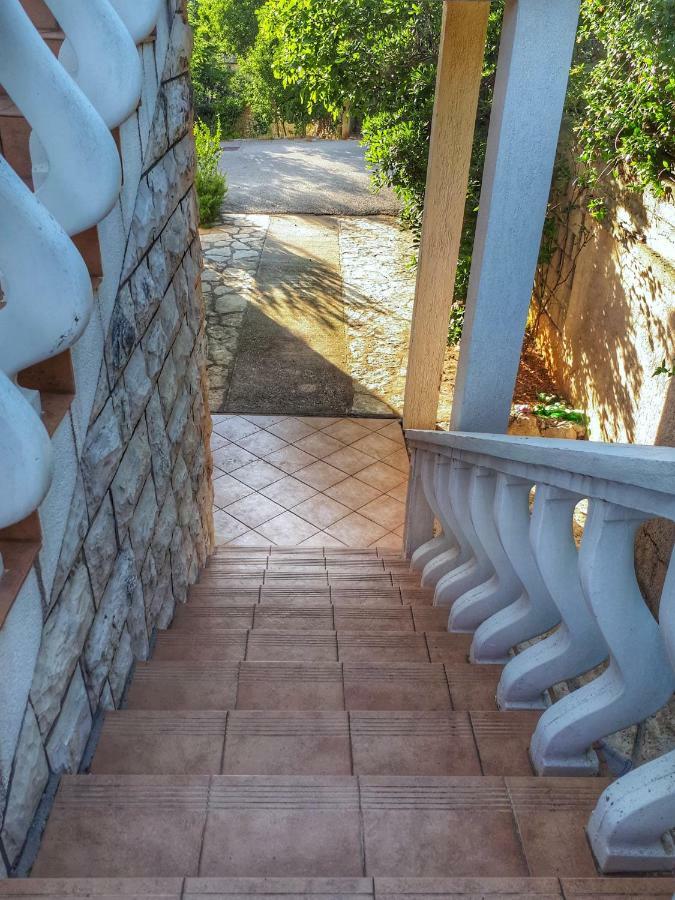 Guest House Keskic Karlobag Εξωτερικό φωτογραφία