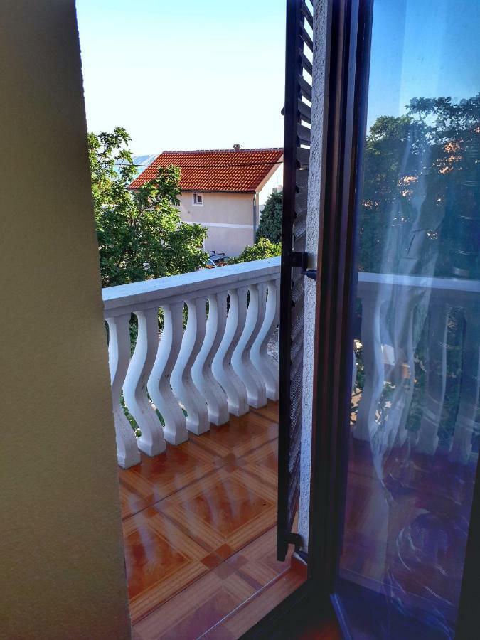 Guest House Keskic Karlobag Εξωτερικό φωτογραφία
